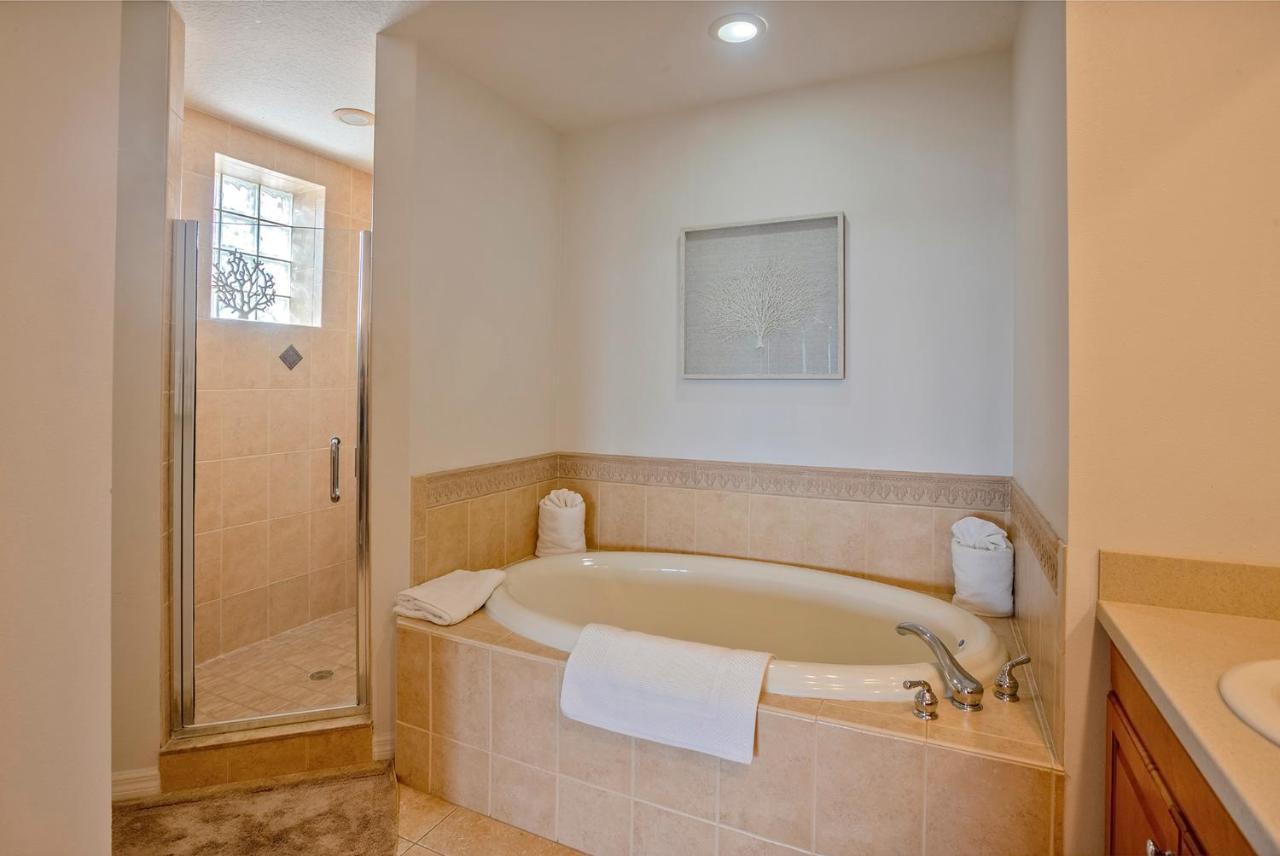 Beautiful Waterfront 3 Bedroom Condo, Located In The Heart Of Clearwater Beach Exterior photo